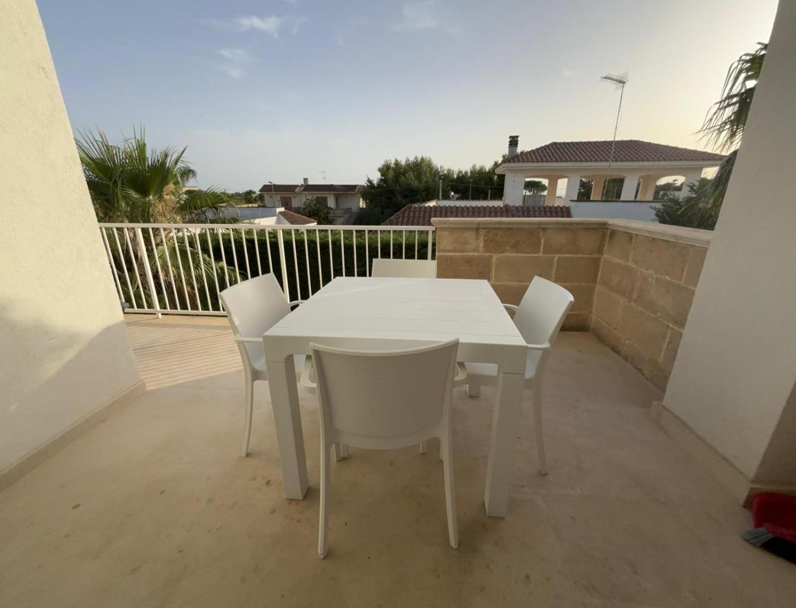 Aparthotel Residence Ludovica - Piscina Panoramica Vista Mare Santa Maria al Bagno Exterior photo